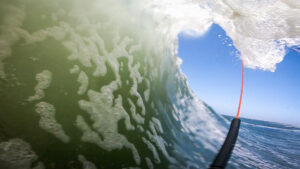 lefthand sandbar wave