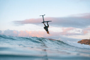 surf foiling