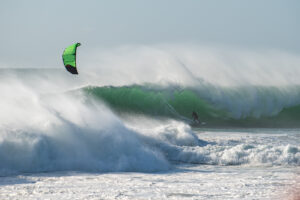 kiting in big waves