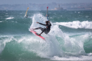 Advanced strapless kiteboard