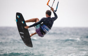 Luke's leaf carbon advanced freestyle kiteboard
